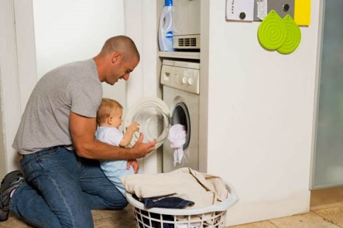 máy giặt electrolux đang giặt bị dừng