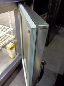 Tu-lanh-khong-vao-dien-cung-la-dau-hieu-tu-can-thay-bo-mach