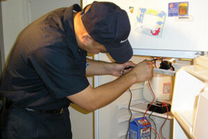 Nap-Gas-Tu-Lanh-Inverter-Hieu-Dung-Tranh-Hong-Nang
