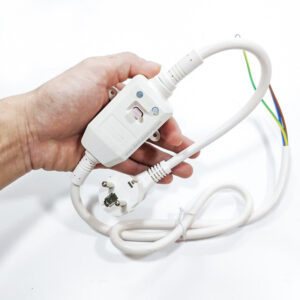 Chung-toi-cung-cap-dich-vu-sua-chua-binh-nong-lanh-chuyen-nghiep-tai-Hai-Ba-Trung